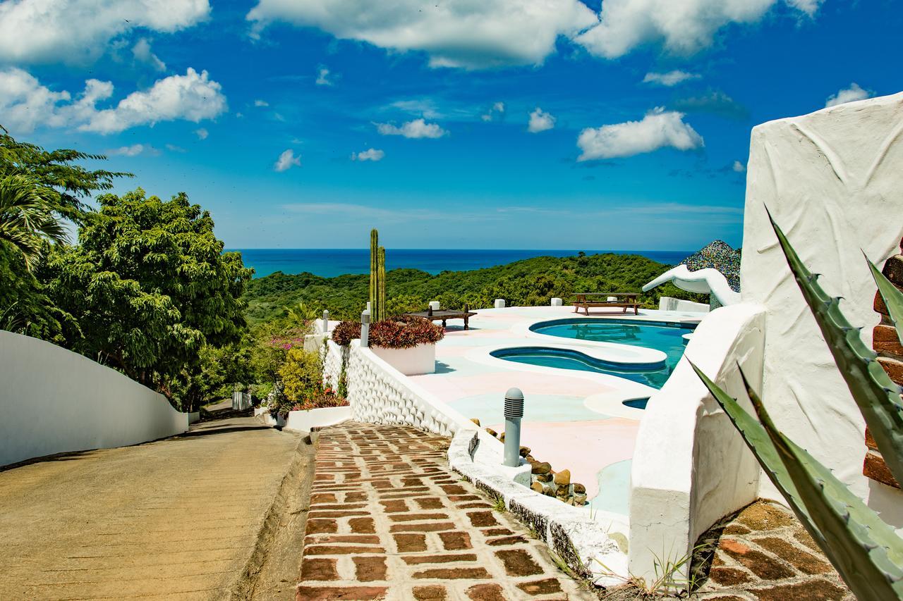 Two Brothers Surf Resort 托拉 外观 照片